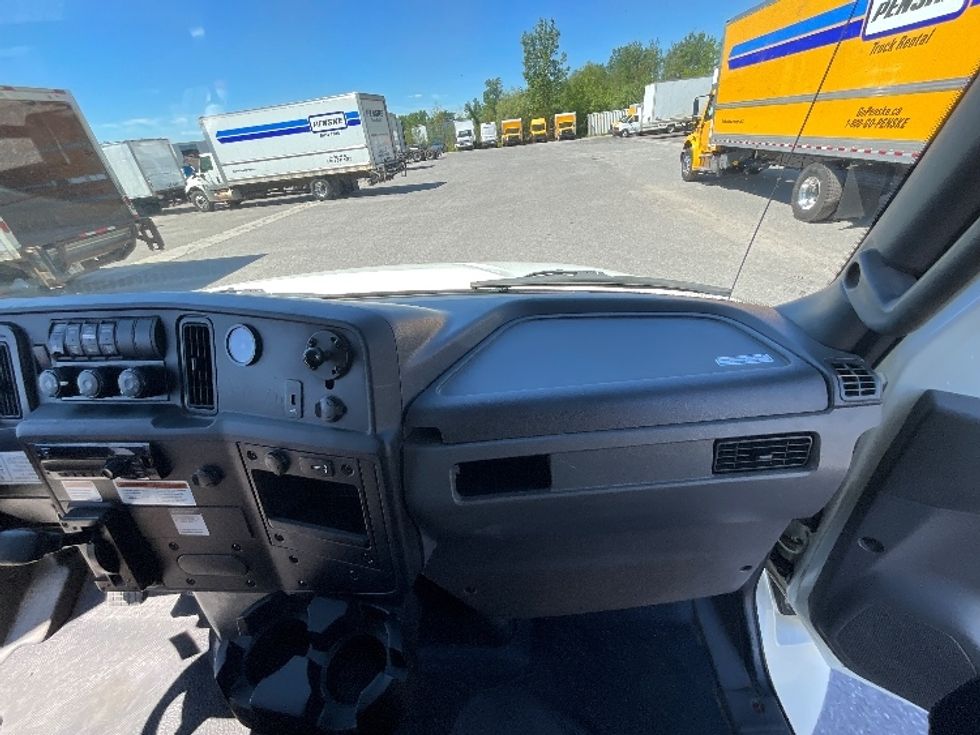 Medium Duty Box Truck-Light and Medium Duty Trucks-International-2020-MV607-Ottawa-ON-258,617\n\t\tkm-$ 56,750 - Image 21
