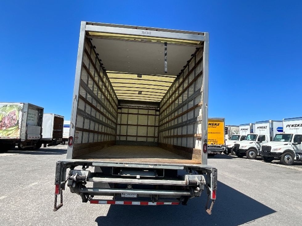 Medium Duty Box Truck-Light and Medium Duty Trucks-International-2020-MV607-Ottawa-ON-258,617\n\t\tkm-$ 56,750 - Image 8