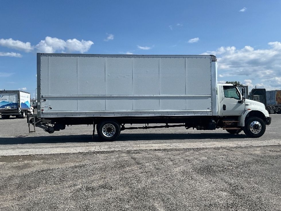 Medium Duty Box Truck-Light and Medium Duty Trucks-International-2020-MV607-Ottawa-ON-262,721\n\t\tkm-$ 62,500 - Image 15