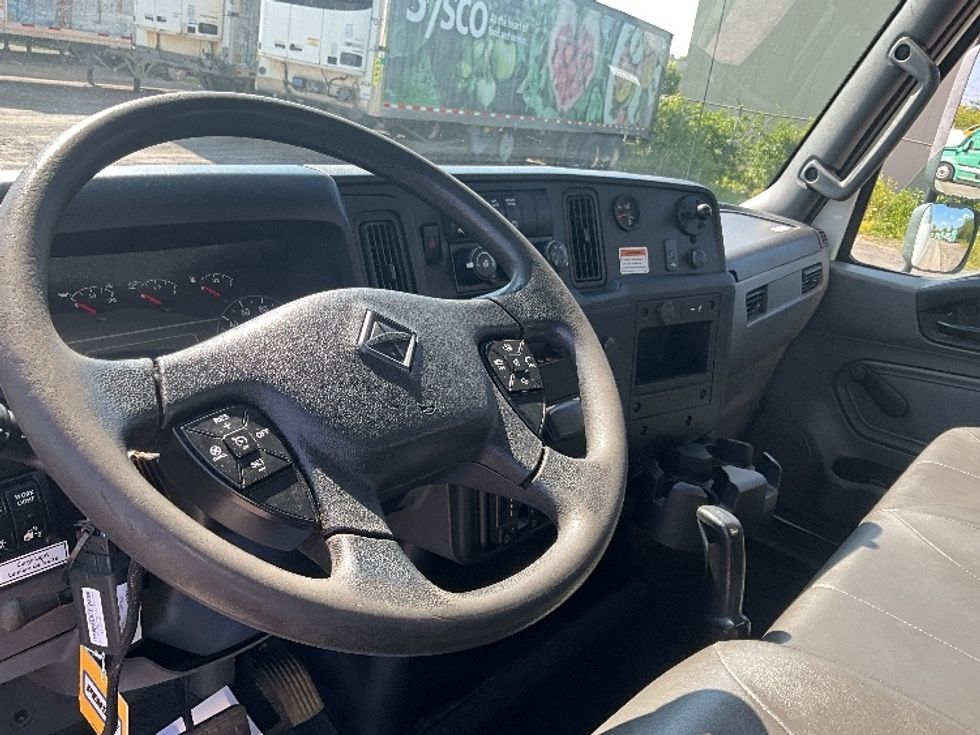Medium Duty Box Truck-Light and Medium Duty Trucks-International-2020-MV607-Ottawa-ON-262,721\n\t\tkm-$ 62,500 - Image 17