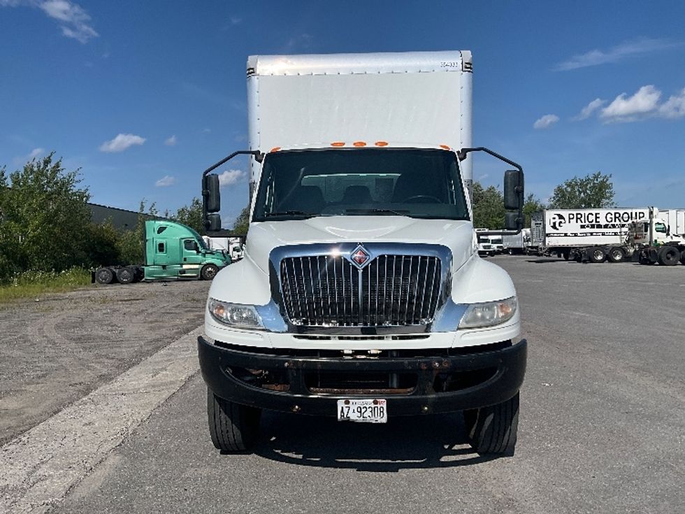 Medium Duty Box Truck-Light and Medium Duty Trucks-International-2020-MV607-Ottawa-ON-262,721\n\t\tkm-$ 62,500 - Image 2