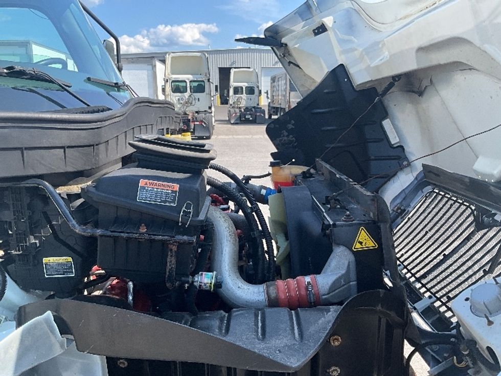 Medium Duty Box Truck-Light and Medium Duty Trucks-International-2020-MV607-Ottawa-ON-262,721\n\t\tkm-$ 62,500 - Image 23