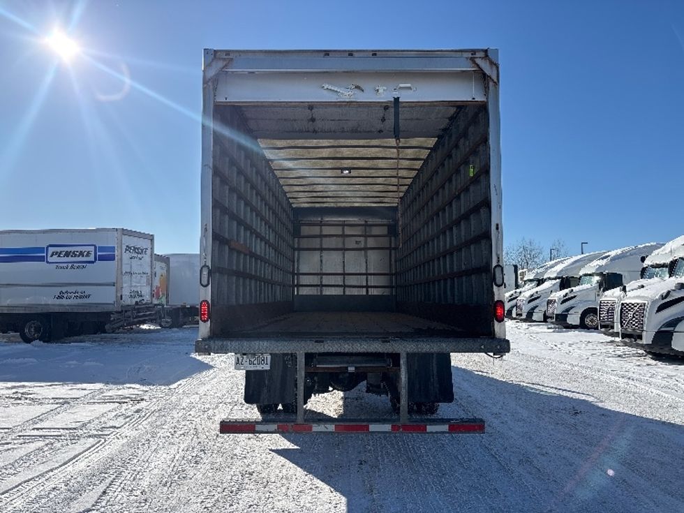 Medium Duty Box Truck-Light and Medium Duty Trucks-International-2020-MV607-Ottawa-ON-296,186\n\t\tkm-$ 47,750 - Image 9