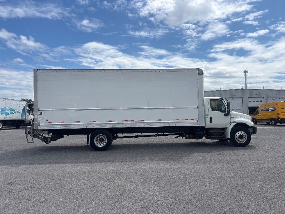 Medium Duty Box Truck-Light and Medium Duty Trucks-International-2020-MV607-Ottawa-ON-306,374\n\t\tkm-$ 48,250 - Image 15