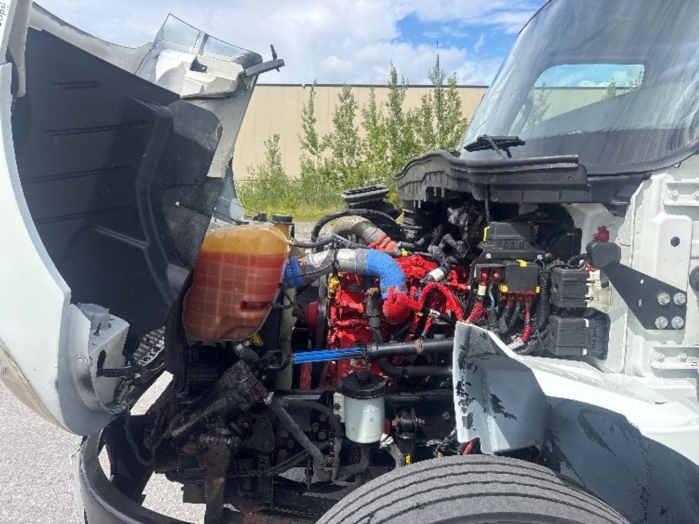 Medium Duty Box Truck-Light and Medium Duty Trucks-International-2020-MV607-Ottawa-ON-306,374\n\t\tkm-$ 48,250 - Image 24