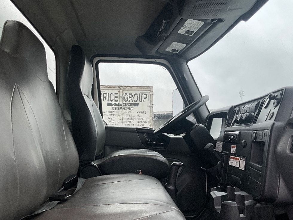 Medium Duty Box Truck-Light and Medium Duty Trucks-International-2020-MV607-Ottawa-ON-323,878\n\t\tkm-$ 57,000 - Image 22