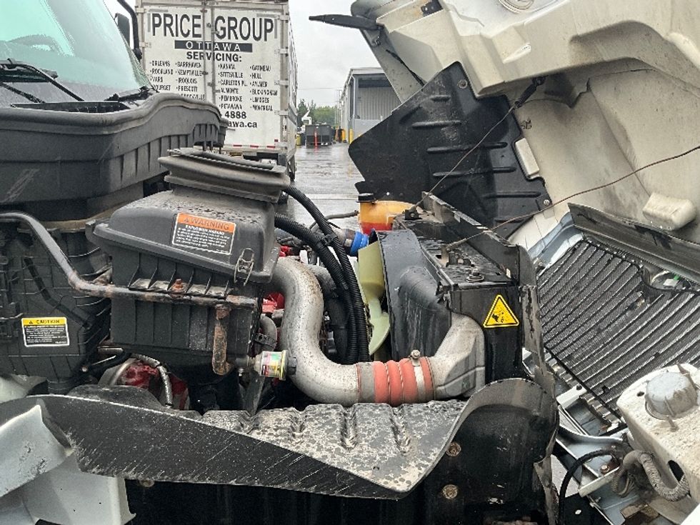 Medium Duty Box Truck-Light and Medium Duty Trucks-International-2020-MV607-Ottawa-ON-323,878\n\t\tkm-$ 57,000 - Image 23