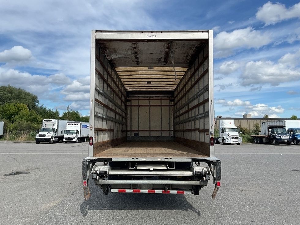 Medium Duty Box Truck-Light and Medium Duty Trucks-International-2020-MV607-Ottawa-ON-323,878\n\t\tkm-$ 57,000 - Image 8