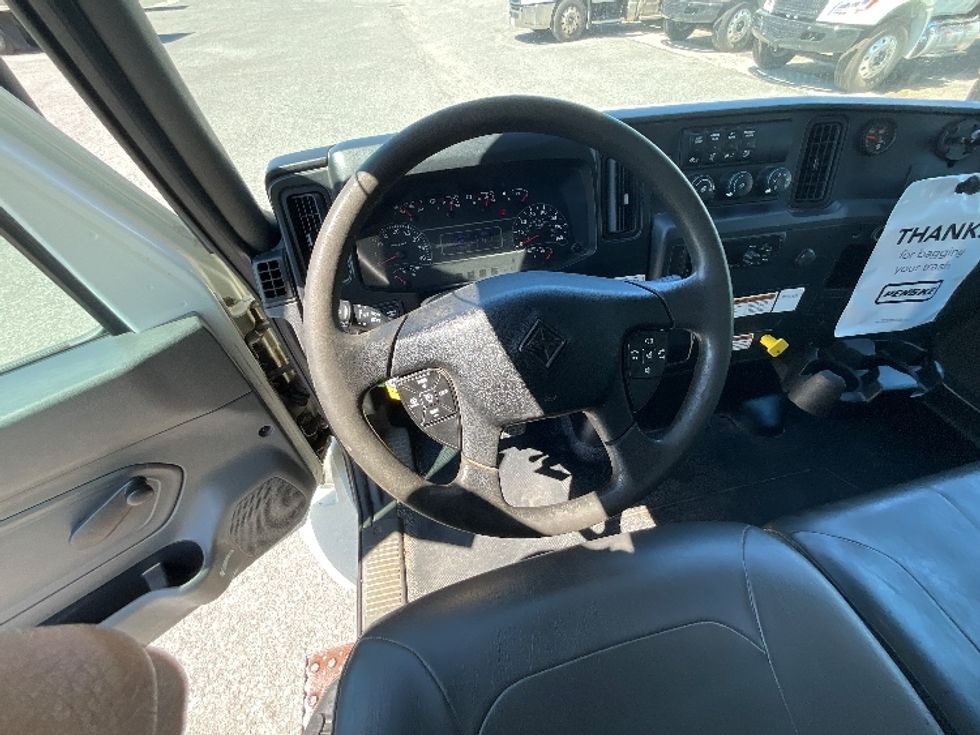 Medium Duty Box Truck-Light and Medium Duty Trucks-International-2020-MV607-Ottawa-ON-356,870\n\t\tkm-$ 41,500 - Image 18