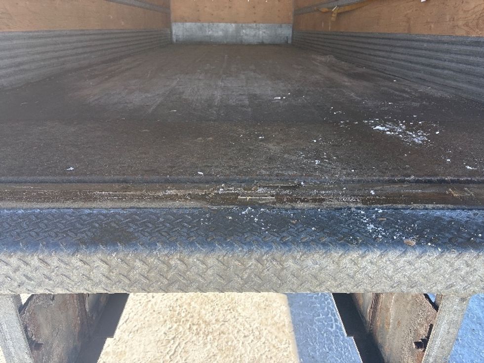 Medium Duty Box Truck-Light and Medium Duty Trucks-International-2020-MV607-Ottawa-ON-373,015\n\t\tkm-$ 47,750 - Image 10