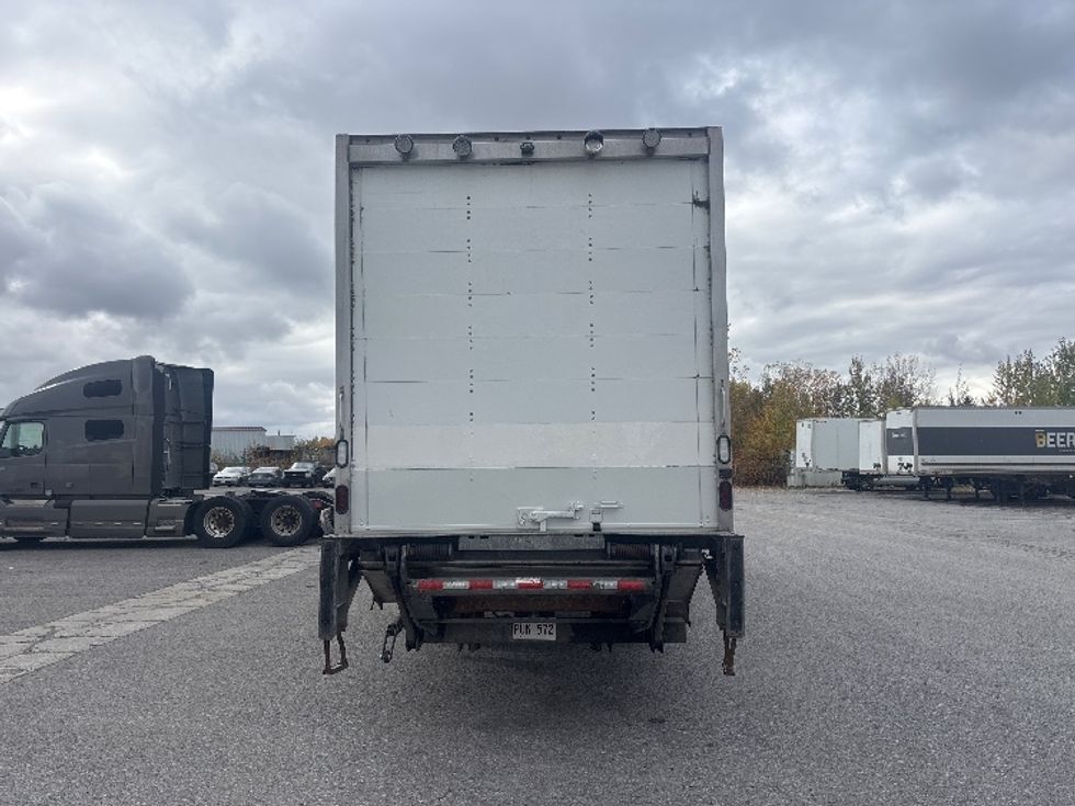 Medium Duty Box Truck-Light and Medium Duty Trucks-International-2020-MV607-Ottawa-ON-458,840\n\t\tkm-$ 30,500 - Image 7