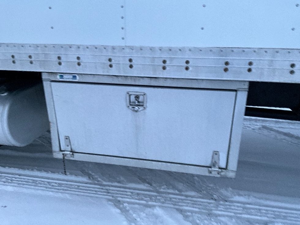 Medium Duty Box Truck-Light and Medium Duty Trucks-International-2020-MV607-Ottawa-ON-511,145\n\t\tkm-$ 26,250 - Image 24