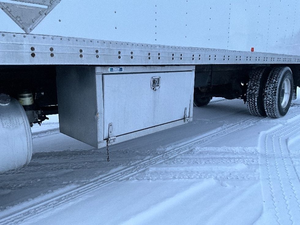 Medium Duty Box Truck-Light and Medium Duty Trucks-International-2020-MV607-Ottawa-ON-511,145\n\t\tkm-$ 26,250 - Image 5