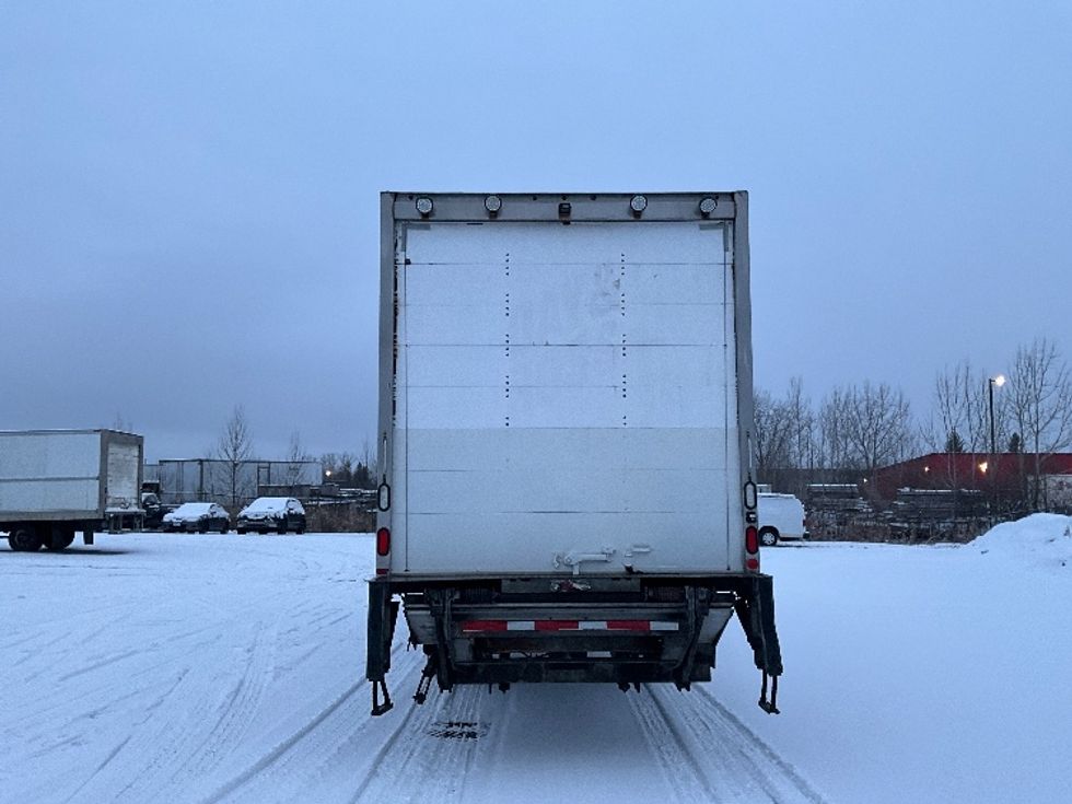 Medium Duty Box Truck-Light and Medium Duty Trucks-International-2020-MV607-Ottawa-ON-511,145\n\t\tkm-$ 26,250 - Image 7