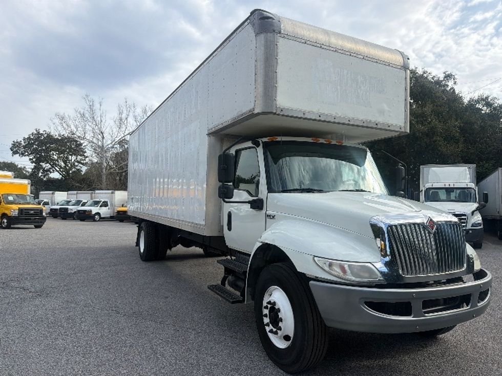 Medium Duty Box Truck-Light and Medium Duty Trucks-International-2020-MV607-Panama City-FL-100,465\n\t\tmiles-$ 64,250 - Image 1