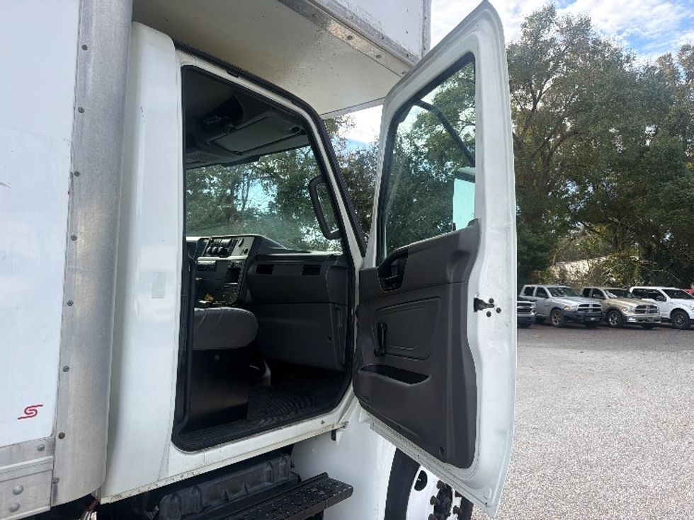 Medium Duty Box Truck-Light and Medium Duty Trucks-International-2020-MV607-Panama City-FL-100,465\n\t\tmiles-$ 64,250 - Image 20