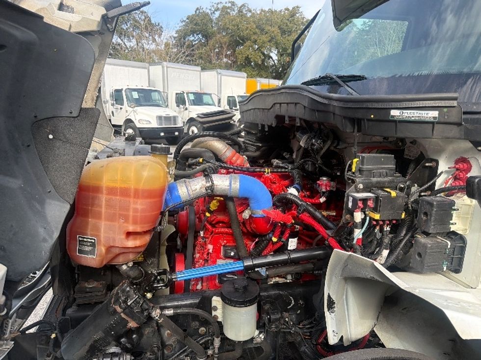 Medium Duty Box Truck-Light and Medium Duty Trucks-International-2020-MV607-Panama City-FL-100,465\n\t\tmiles-$ 64,250 - Image 24