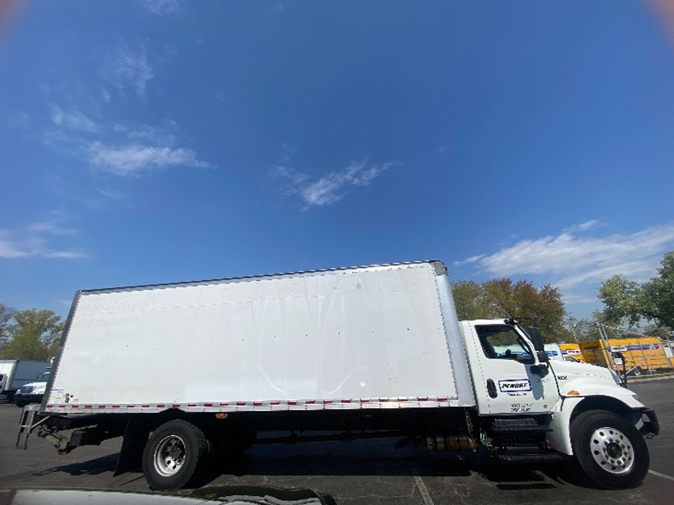 Medium Duty Box Truck-Light and Medium Duty Trucks-International-2020-MV607-Parsippany-NJ-100,447\n\t\tmiles-$ 57,500 - Image 15
