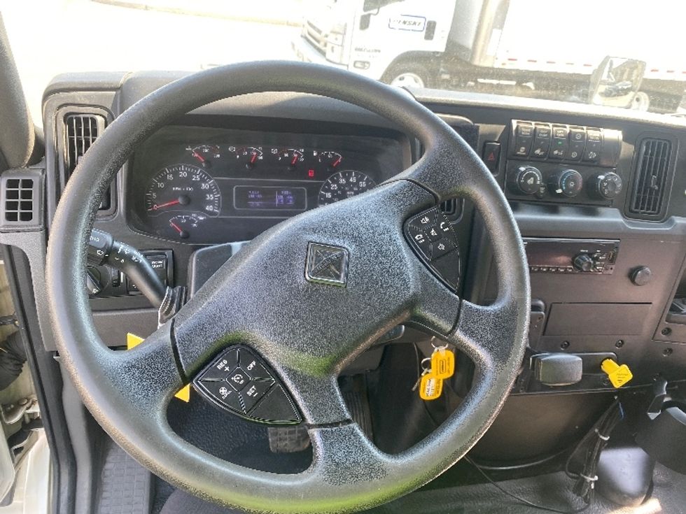 Medium Duty Box Truck-Light and Medium Duty Trucks-International-2020-MV607-Parsippany-NJ-100,447\n\t\tmiles-$ 57,500 - Image 17