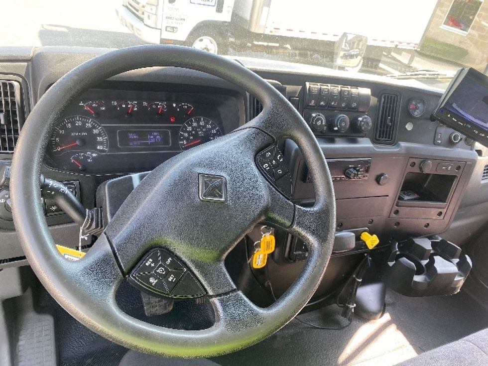 Medium Duty Box Truck-Light and Medium Duty Trucks-International-2020-MV607-Parsippany-NJ-100,447\n\t\tmiles-$ 57,500 - Image 18