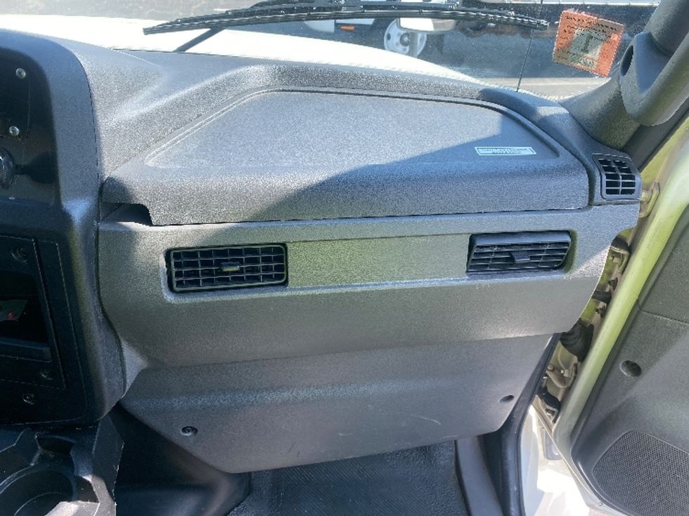 Medium Duty Box Truck-Light and Medium Duty Trucks-International-2020-MV607-Parsippany-NJ-100,447\n\t\tmiles-$ 57,500 - Image 21