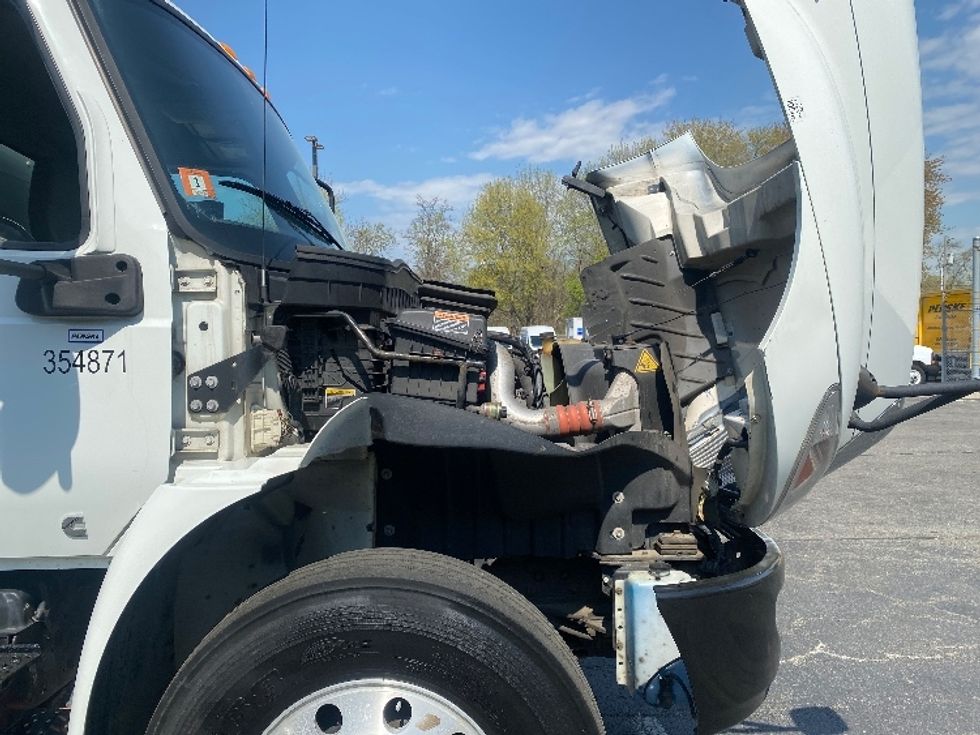 Medium Duty Box Truck-Light and Medium Duty Trucks-International-2020-MV607-Parsippany-NJ-100,447\n\t\tmiles-$ 57,500 - Image 23
