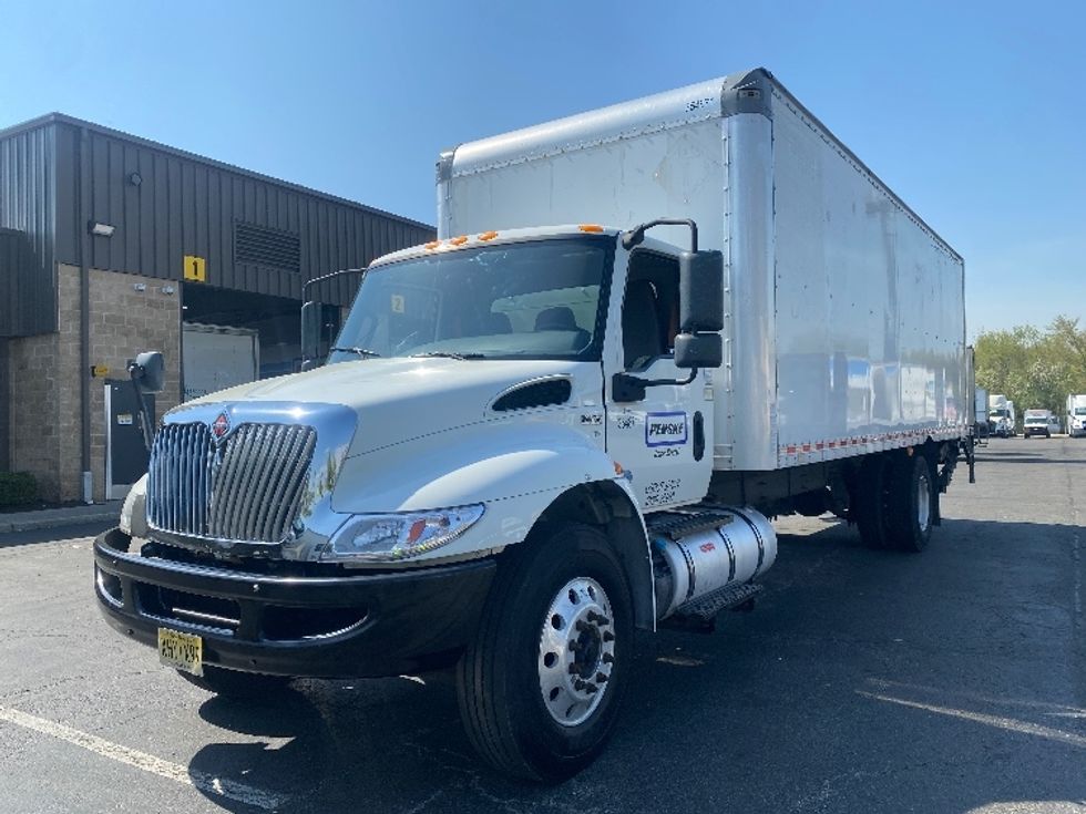 Medium Duty Box Truck-Light and Medium Duty Trucks-International-2020-MV607-Parsippany-NJ-100,447\n\t\tmiles-$ 57,500 - Image 3