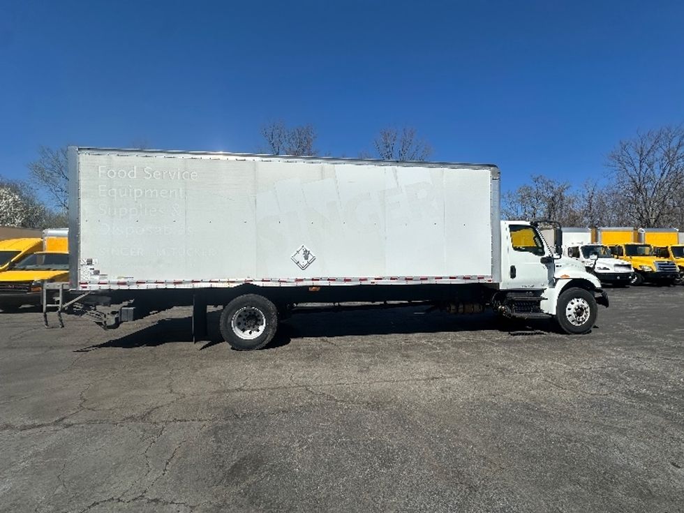 Medium Duty Box Truck-Light and Medium Duty Trucks-International-2020-MV607-Parsippany-NJ-130,764\n\t\tmiles-$ 52,250 - Image 15