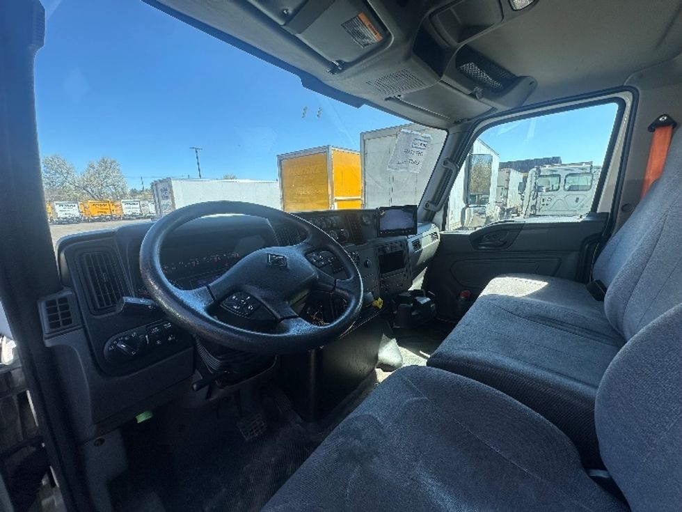 Medium Duty Box Truck-Light and Medium Duty Trucks-International-2020-MV607-Parsippany-NJ-130,764\n\t\tmiles-$ 52,250 - Image 17
