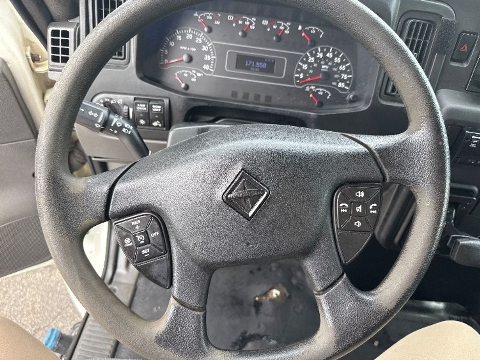 Medium Duty Box Truck-Light and Medium Duty Trucks-International-2020-MV607-Parsippany-NJ-171,549\n\t\tmiles-$ 48,000 - Image 18