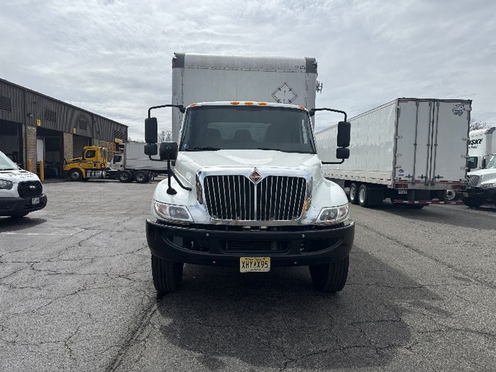 Medium Duty Box Truck-Light and Medium Duty Trucks-International-2020-MV607-Parsippany-NJ-171,549\n\t\tmiles-$ 48,000 - Image 2
