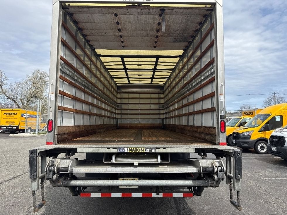 Medium Duty Box Truck-Light and Medium Duty Trucks-International-2020-MV607-Parsippany-NJ-171,549\n\t\tmiles-$ 48,000 - Image 8