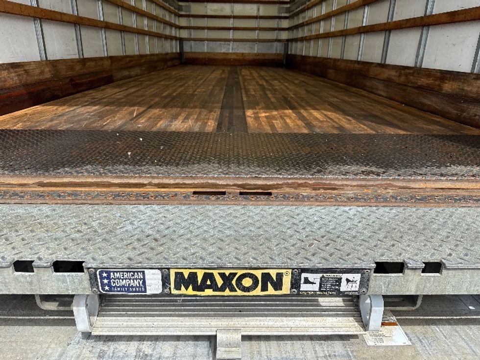 Medium Duty Box Truck-Light and Medium Duty Trucks-International-2020-MV607-Parsippany-NJ-171,549\n\t\tmiles-$ 48,000 - Image 9