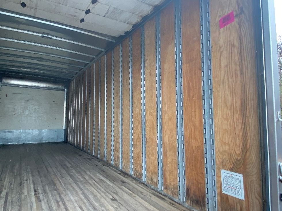 Medium Duty Box Truck-Light and Medium Duty Trucks-International-2020-MV607-Parsippany-NJ-205,861\n\t\tmiles-$ 39,500 - Image 12