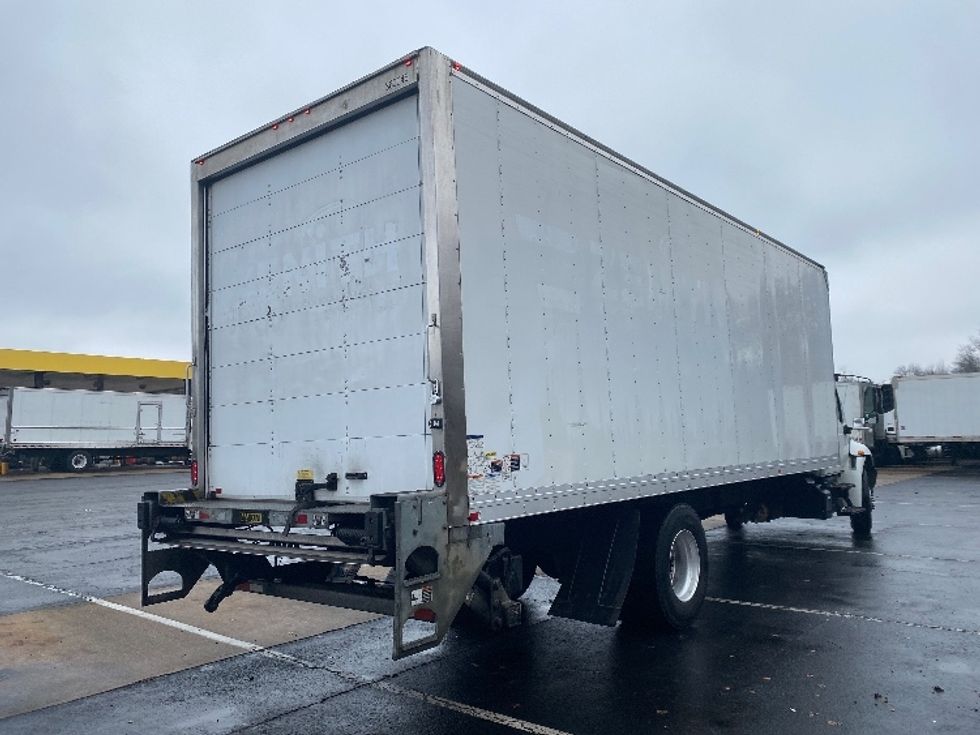 Medium Duty Box Truck-Light and Medium Duty Trucks-International-2020-MV607-Parsippany-NJ-205,861\n\t\tmiles-$ 39,500 - Image 13