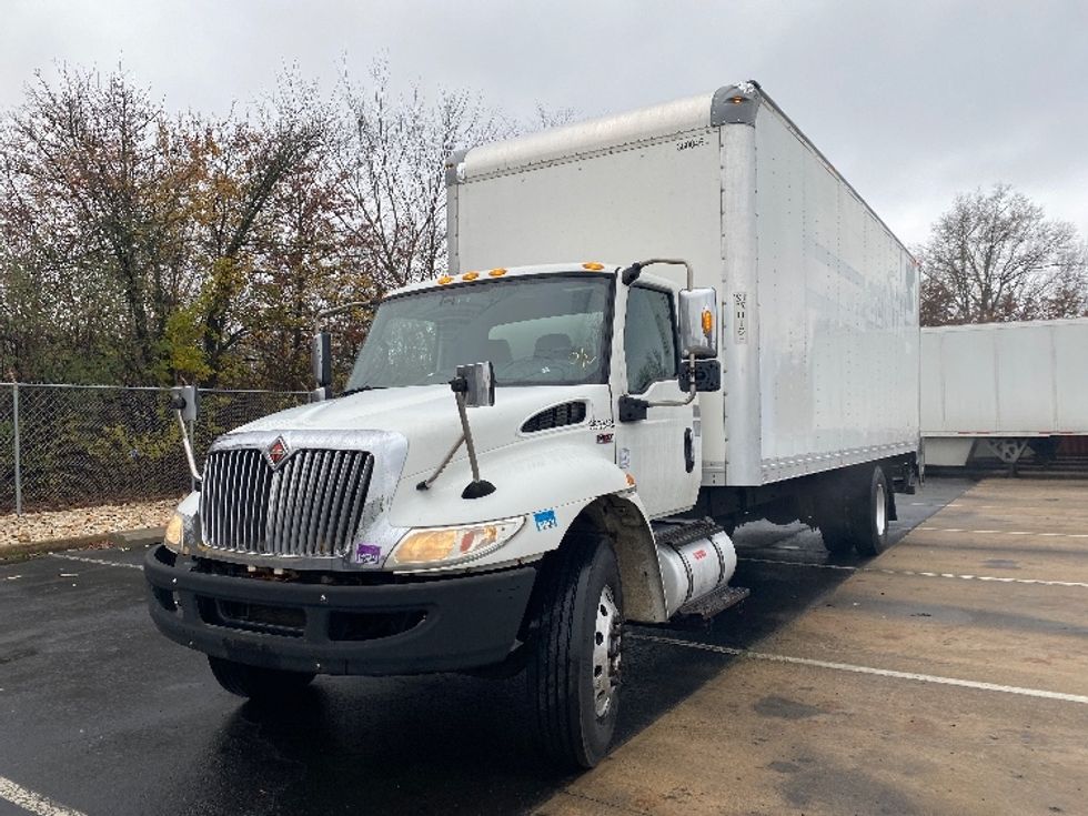Medium Duty Box Truck-Light and Medium Duty Trucks-International-2020-MV607-Parsippany-NJ-205,861\n\t\tmiles-$ 39,500 - Image 4