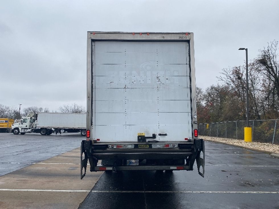 Medium Duty Box Truck-Light and Medium Duty Trucks-International-2020-MV607-Parsippany-NJ-205,861\n\t\tmiles-$ 39,500 - Image 8