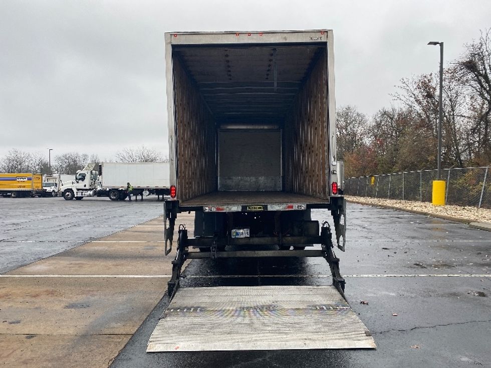 Medium Duty Box Truck-Light and Medium Duty Trucks-International-2020-MV607-Parsippany-NJ-205,861\n\t\tmiles-$ 39,500 - Image 9