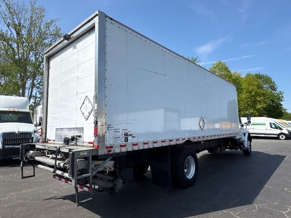 Medium Duty Box Truck-Light and Medium Duty Trucks-International-2020-MV607-Parsippany-NJ-72,650\n\t\tmiles-$ 57,250 - Image 12
