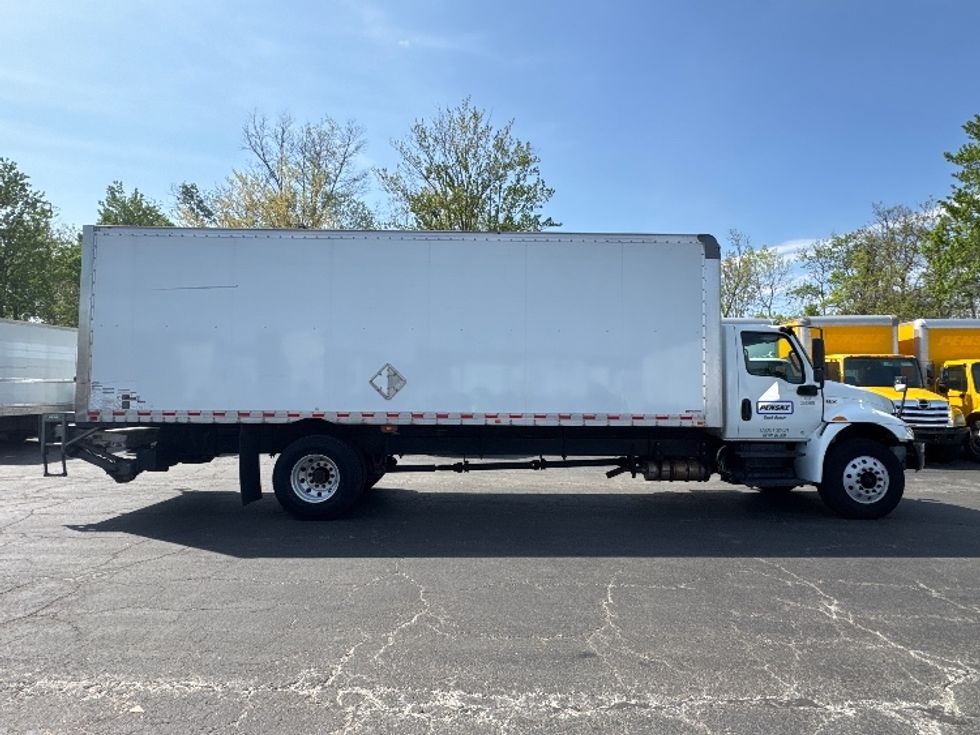Medium Duty Box Truck-Light and Medium Duty Trucks-International-2020-MV607-Parsippany-NJ-72,650\n\t\tmiles-$ 57,250 - Image 14