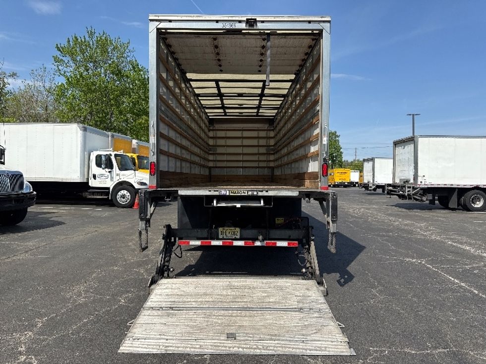 Medium Duty Box Truck-Light and Medium Duty Trucks-International-2020-MV607-Parsippany-NJ-72,650\n\t\tmiles-$ 57,250 - Image 9