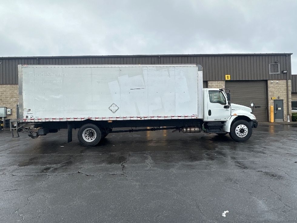 Medium Duty Box Truck-Light and Medium Duty Trucks-International-2020-MV607-Parsippany-NJ-77,981\n\t\tmiles-$ 57,750 - Image 15