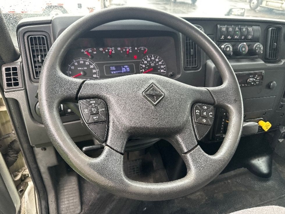 Medium Duty Box Truck-Light and Medium Duty Trucks-International-2020-MV607-Parsippany-NJ-77,981\n\t\tmiles-$ 57,750 - Image 17