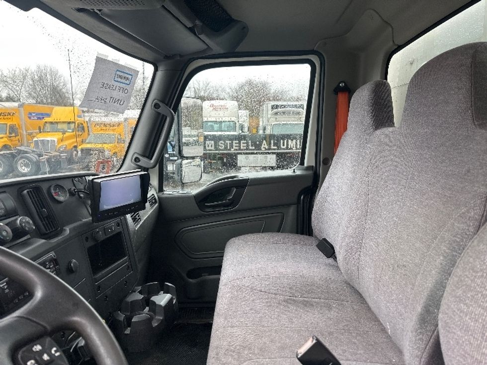 Medium Duty Box Truck-Light and Medium Duty Trucks-International-2020-MV607-Parsippany-NJ-77,981\n\t\tmiles-$ 57,750 - Image 19