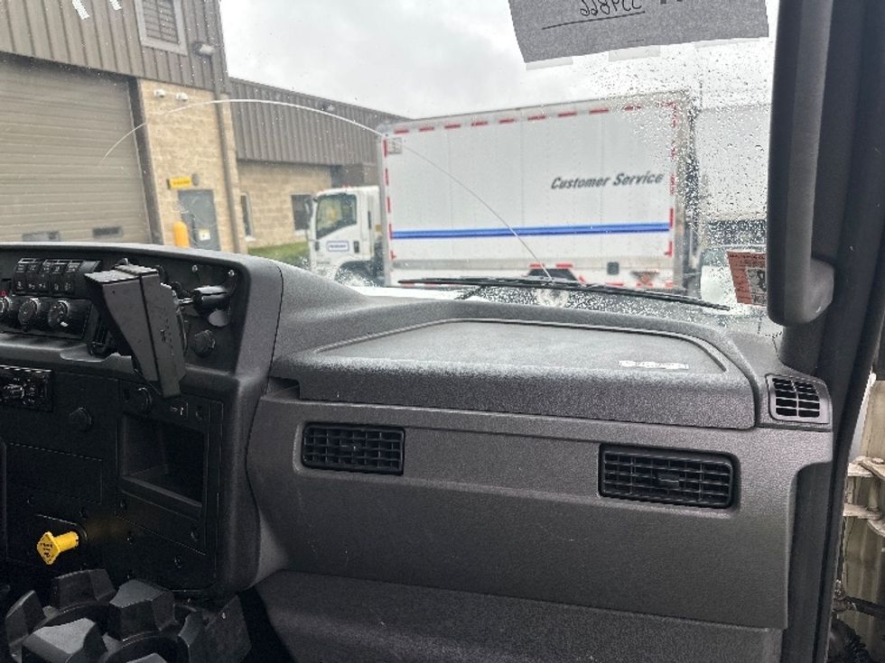 Medium Duty Box Truck-Light and Medium Duty Trucks-International-2020-MV607-Parsippany-NJ-77,981\n\t\tmiles-$ 57,750 - Image 21