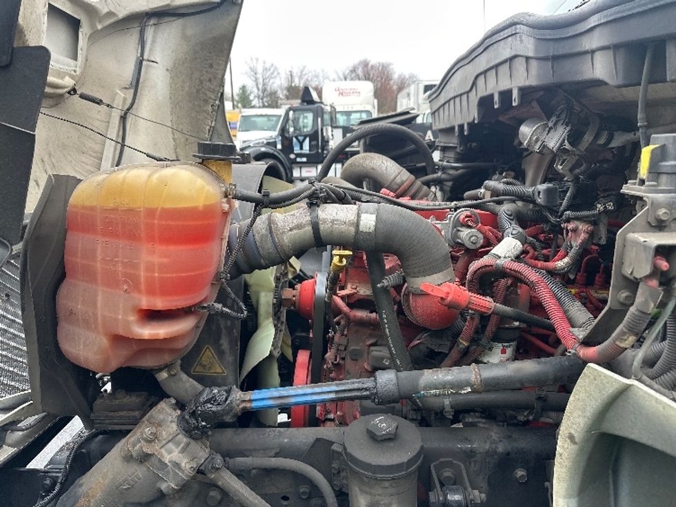 Medium Duty Box Truck-Light and Medium Duty Trucks-International-2020-MV607-Parsippany-NJ-77,981\n\t\tmiles-$ 57,750 - Image 23