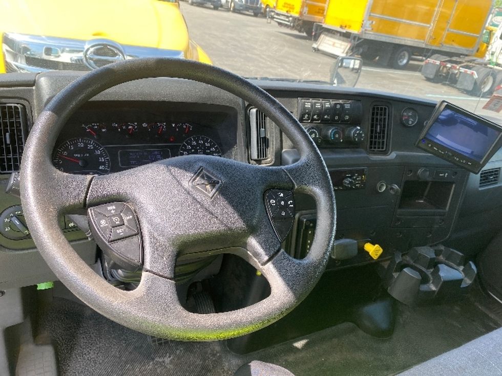 Medium Duty Box Truck-Light and Medium Duty Trucks-International-2020-MV607-Parsippany-NJ-94,739\n\t\tmiles-$ 56,250 - Image 18