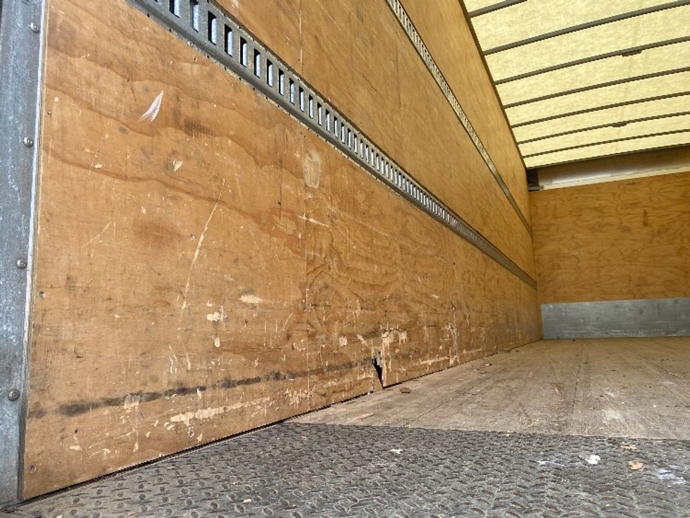 Medium Duty Box Truck-Light and Medium Duty Trucks-International-2020-MV607-Parsippany-NJ-94,739\n\t\tmiles-$ 56,250 - Image 28