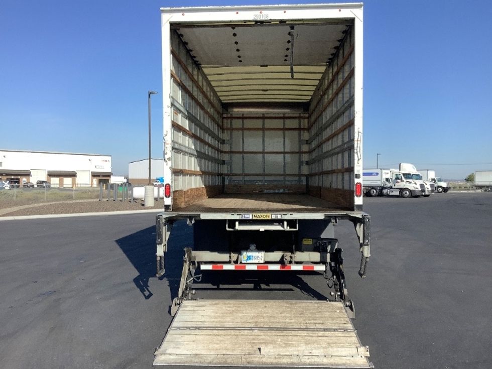 Medium Duty Box Truck-Light and Medium Duty Trucks-International-2020-MV607-Pasco-WA-114,883\n\t\tmiles-$ 54,000 - Image 9