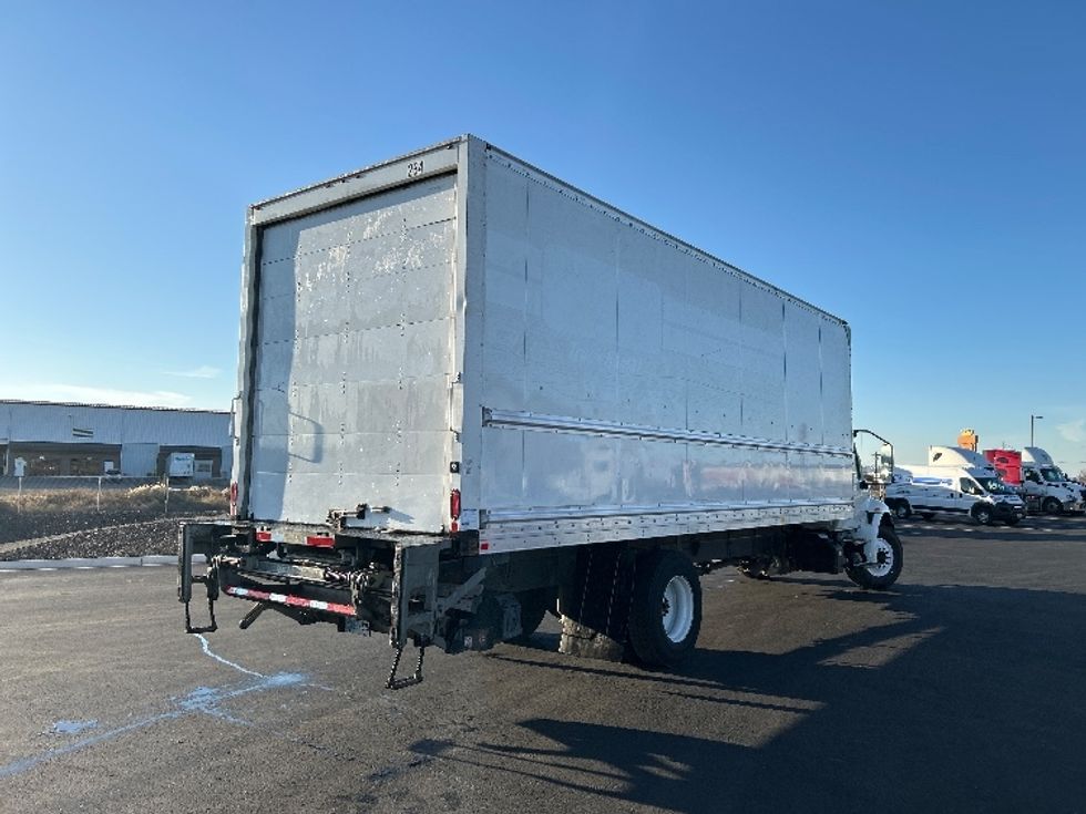 Medium Duty Box Truck-Light and Medium Duty Trucks-International-2020-MV607-Pasco-WA-164,940\n\t\tmiles-$ 53,250 - Image 13
